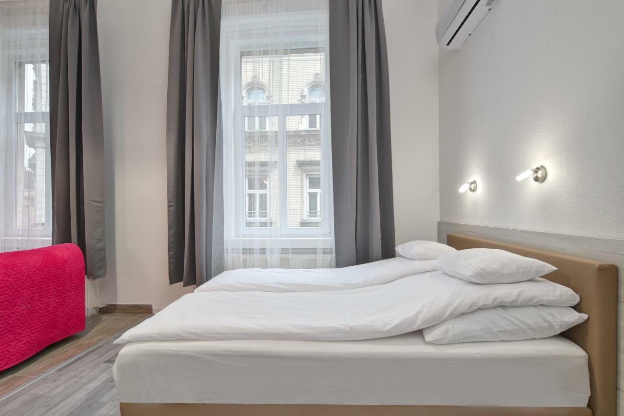 Apartment Heart Of Downtown Budapest