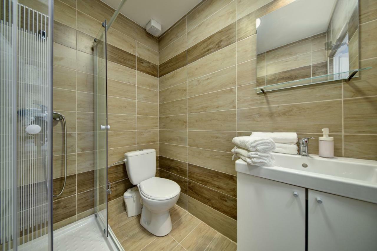 Heart Of Downtown Apartment *